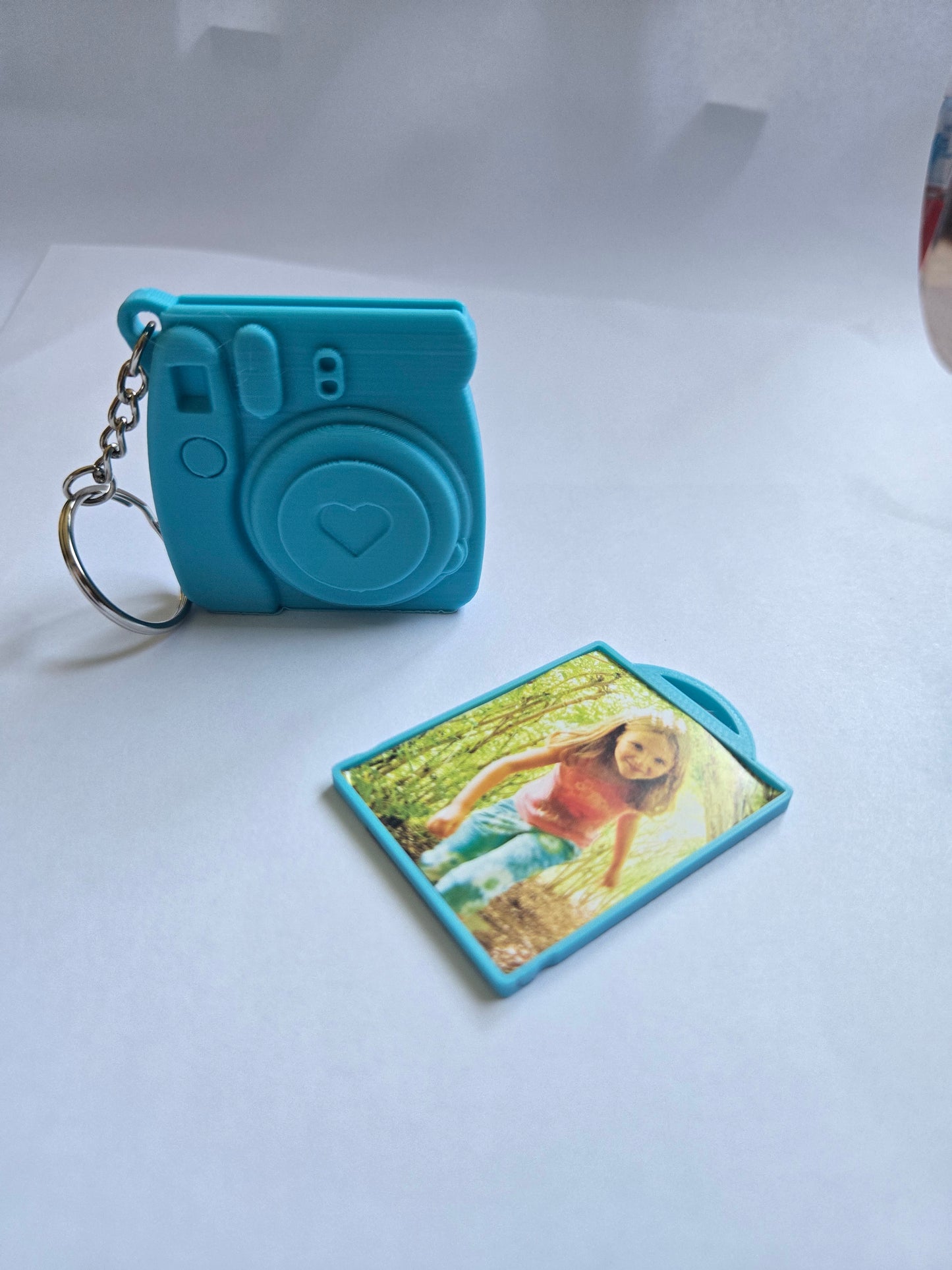 Retro Camera Photo Frame Holder, Personalized Photo Key chains Custom Wedding gift Picture Holder Anniversary Gift Family  father's day