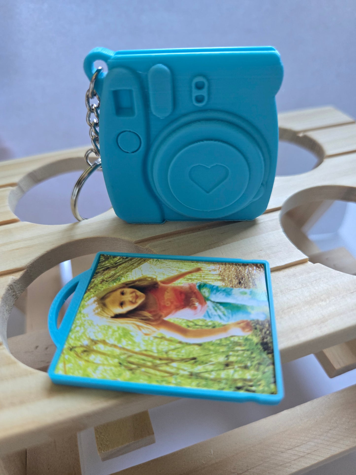 Retro Camera Photo Frame Holder, Personalized Photo Key chains Custom Wedding gift Picture Holder Anniversary Gift Family  father's day