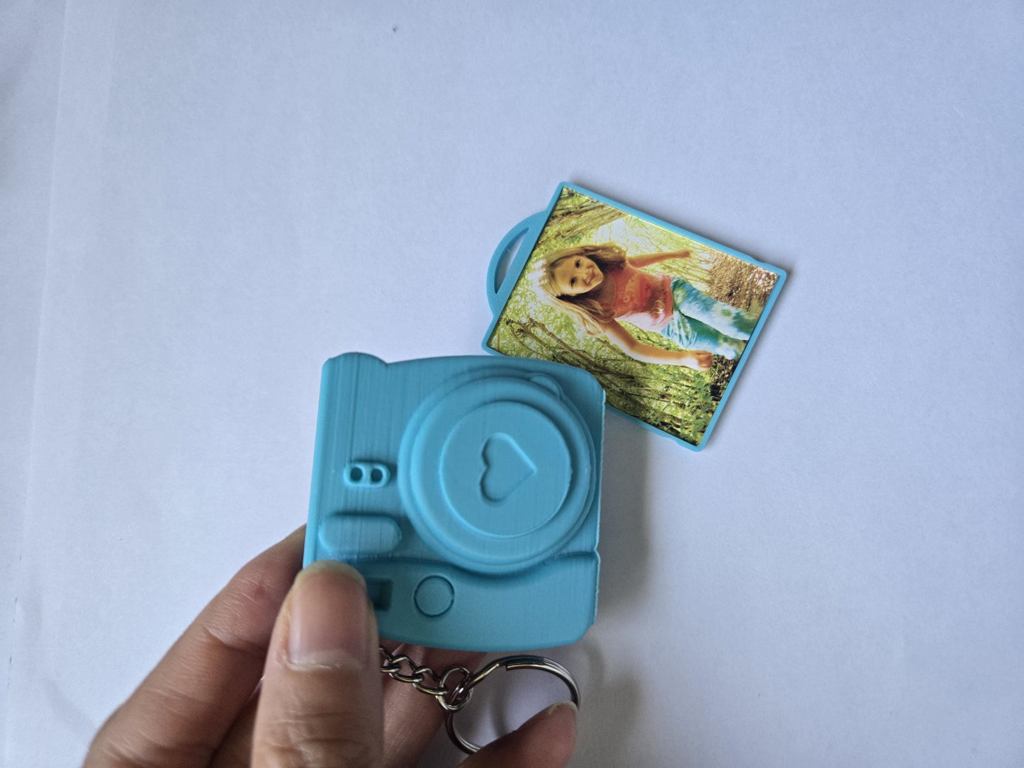 Retro Camera Photo Frame Holder, Personalized Photo Key chains Custom Wedding gift Picture Holder Anniversary Gift Family  father's day