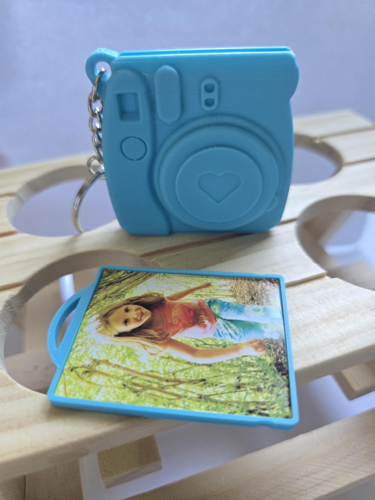 Retro Camera Photo Frame Holder, Personalized Photo Key chains Custom Wedding gift Picture Holder Anniversary Gift Family  father's day